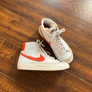 Nike Blazer Mid 77